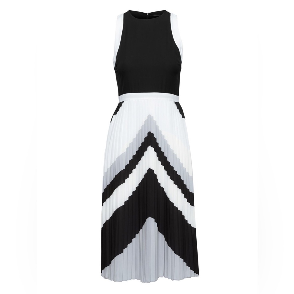 CHEVRON PLEATED MIDI DRESS